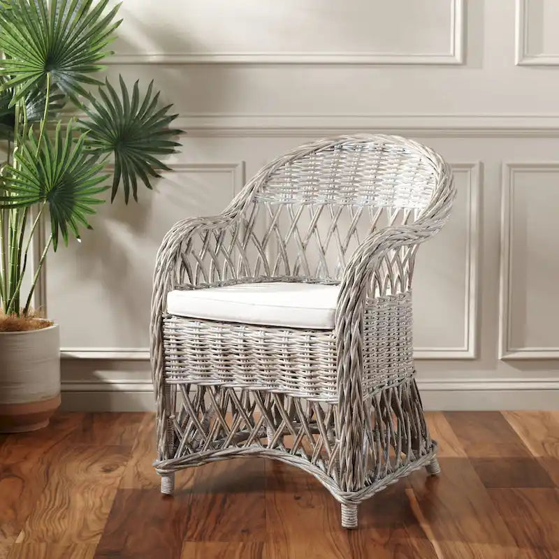 SAFAVIEH Spyrini Natural Rattan Club Chair - 25.5 x 26.5 x 35.5 - 26Wx27Dx36H